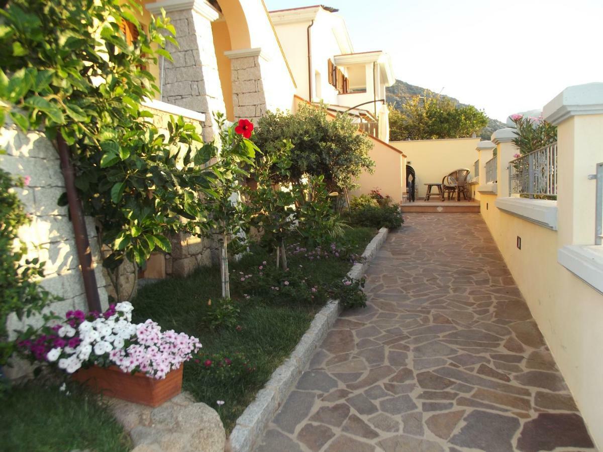 Casa Elena Appartement Cala Gonone Buitenkant foto